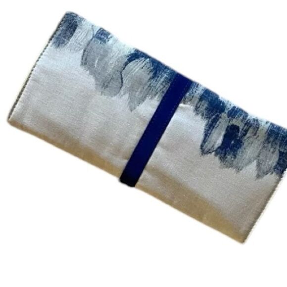 Lela Rose Beauty.com Folding Cosmetic Clutch Feather Beige Blue - Picture 2 of 3